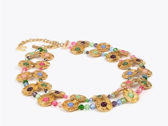 Collar dorado flores 